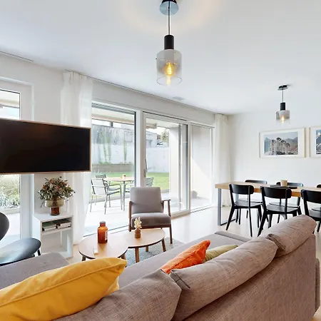 Bright Flat With Terrace In סייר