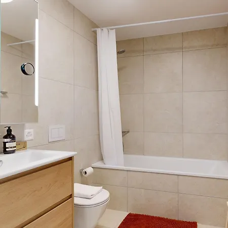 Appartamento Bright Flat With Terrace In *