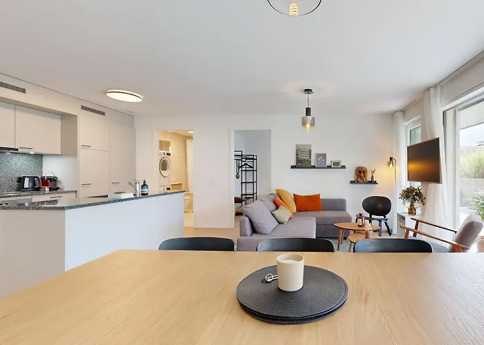 Daire Bright Flat With Terrace In *